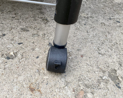 Smaller front wheels on the Weber 22 in. Performer Deluxe